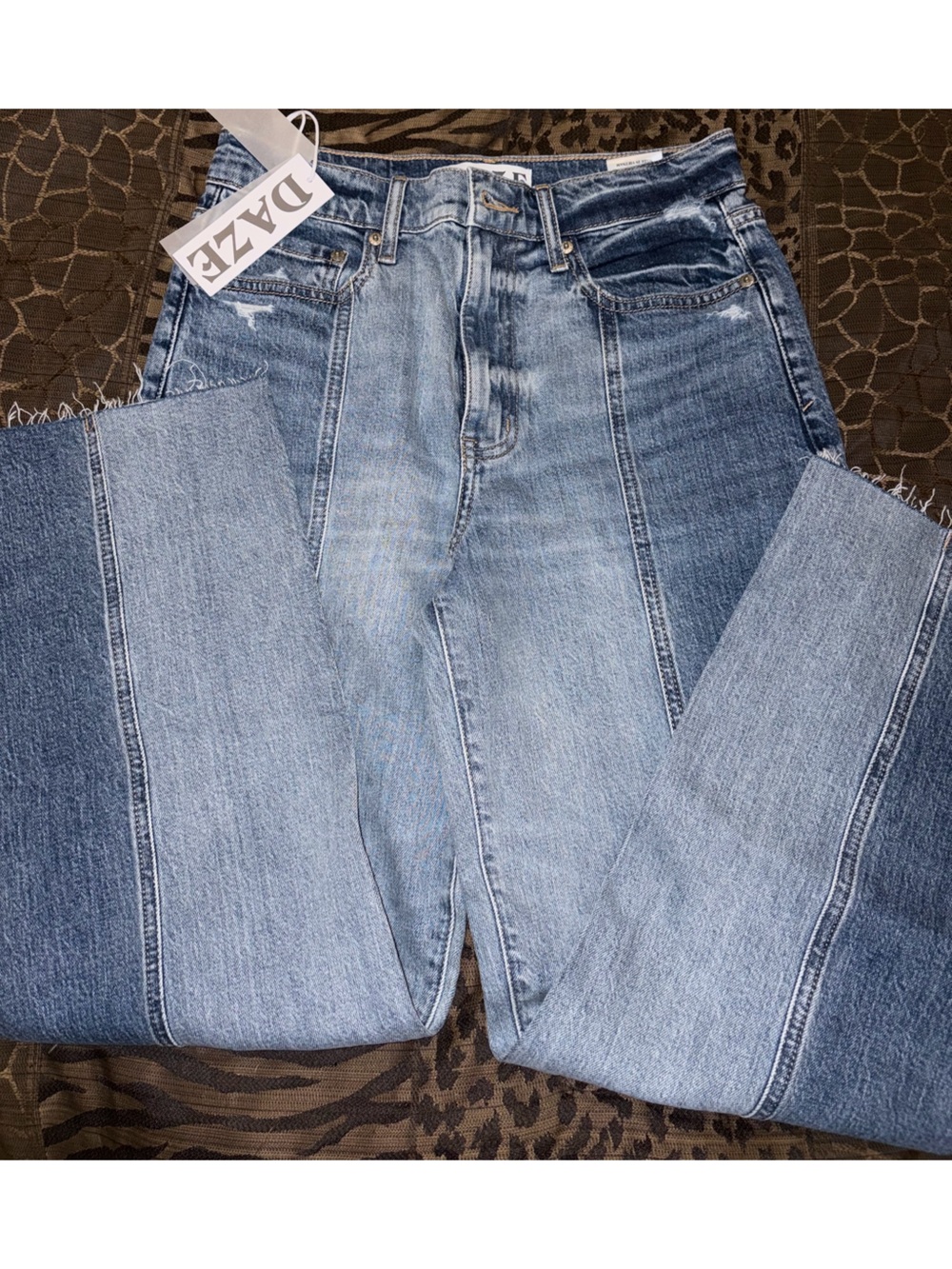Daze Denim SUNDAZE CROP
HIGH RISE STRAIGHT CROP